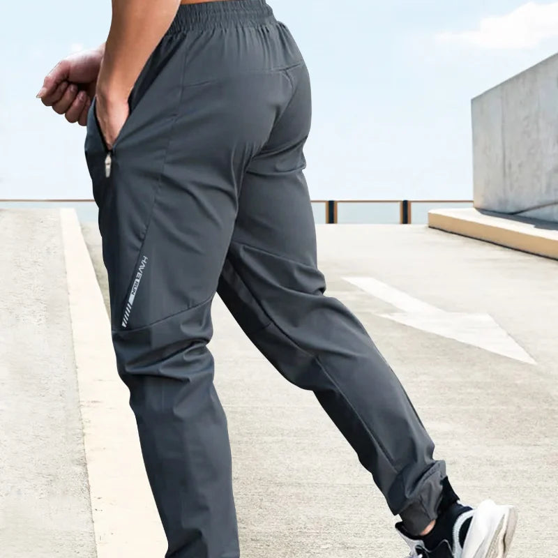 Men’s Quick-Dry Gym Joggers – Lightweight Elastic Waist Training Pants with Zipper Pockets