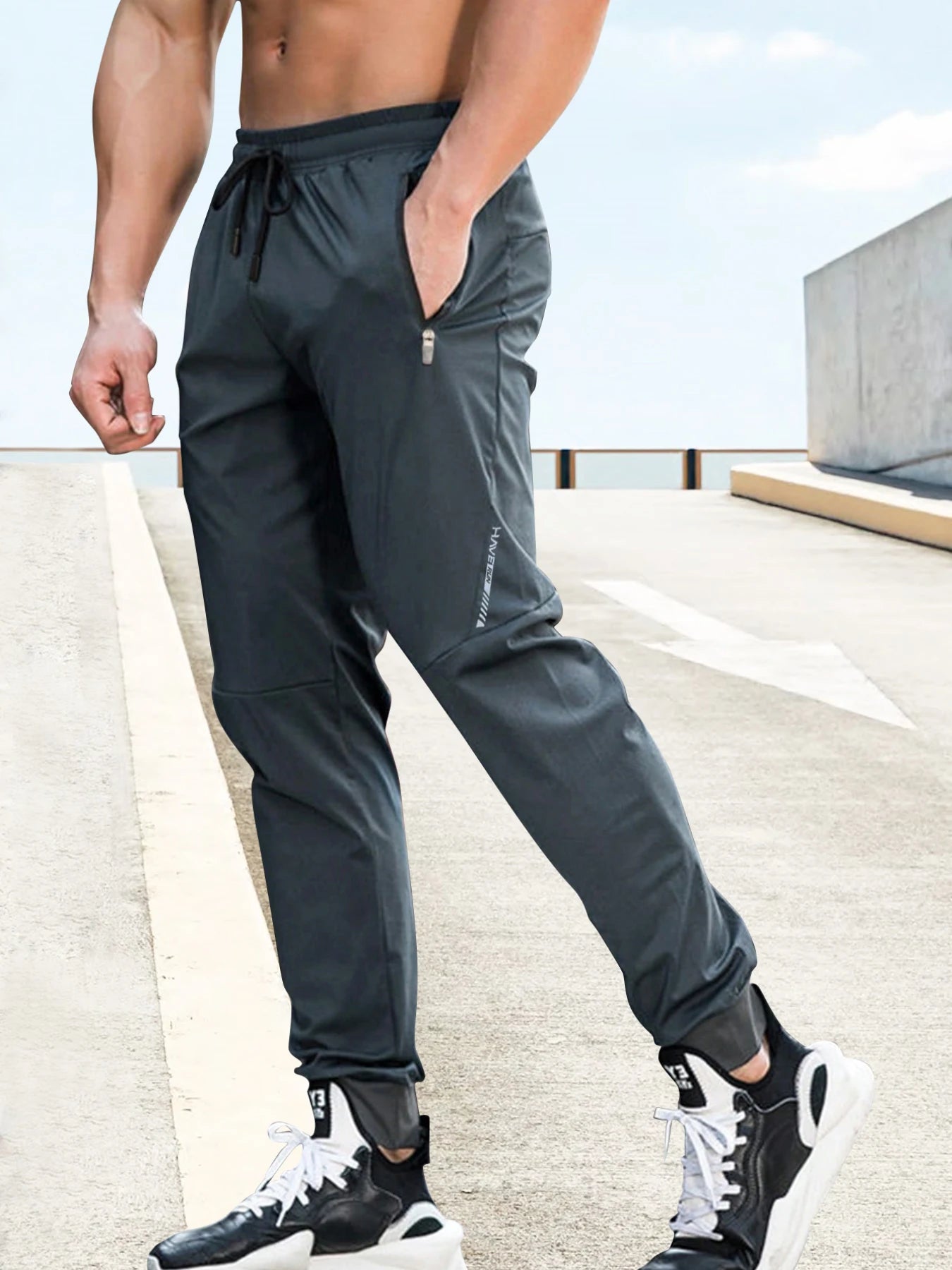 Men’s Quick-Dry Gym Joggers – Lightweight Elastic Waist Training Pants with Zipper Pockets