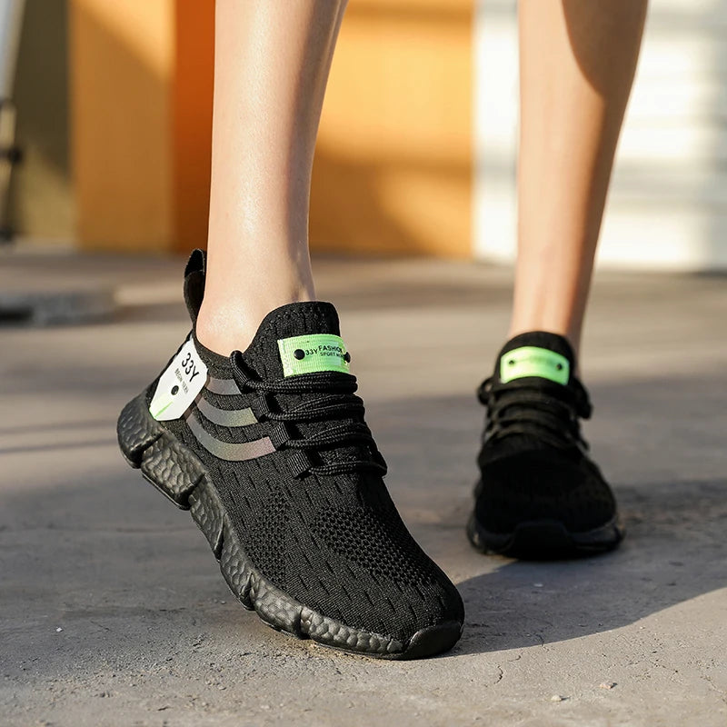 Casual Breathable Sneakers – Lightweight Mesh Running Shoes for Walking, Jogging & Outdoor Sports