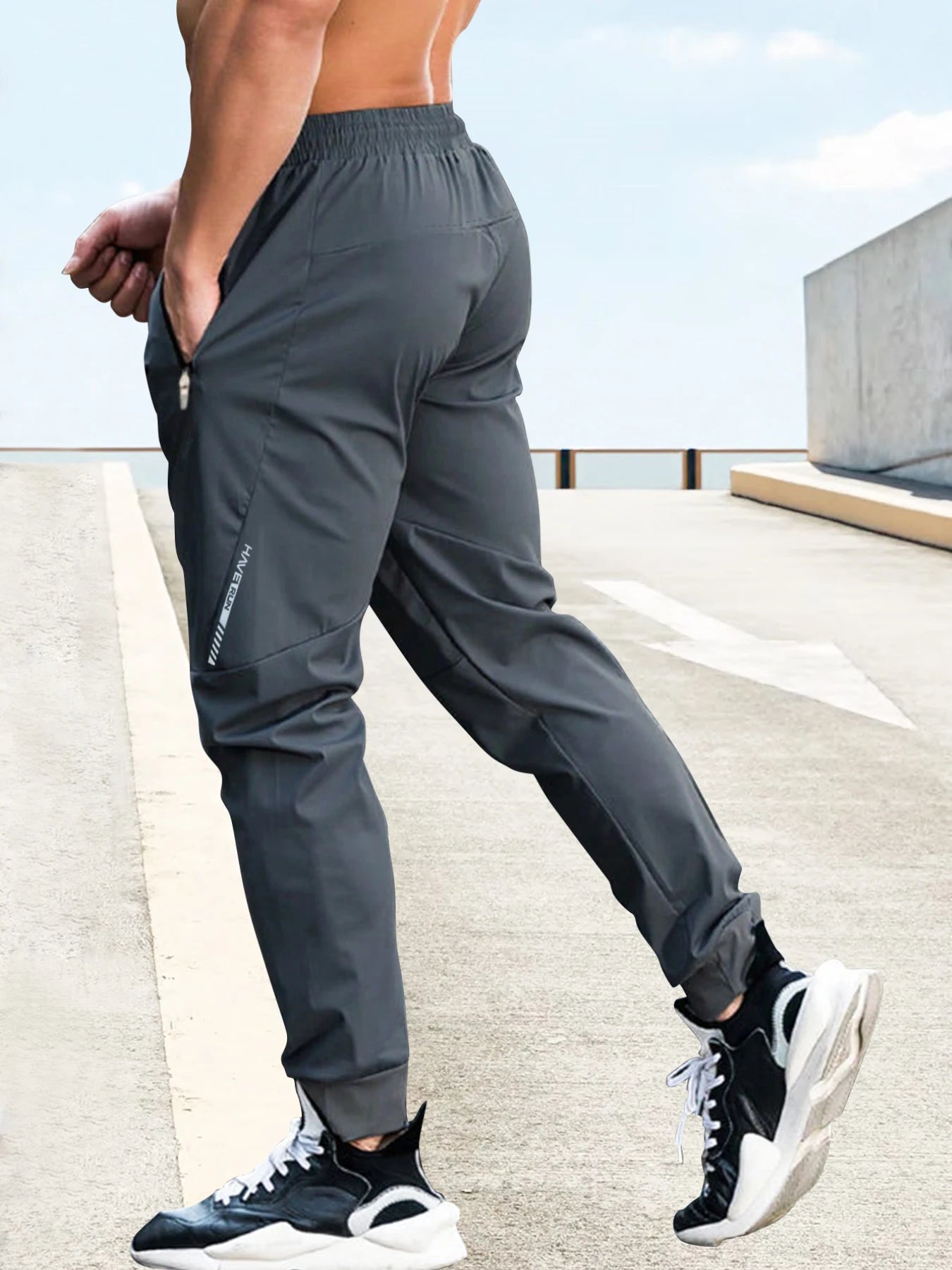 Men’s Quick-Dry Gym Joggers – Lightweight Elastic Waist Training Pants with Zipper Pockets