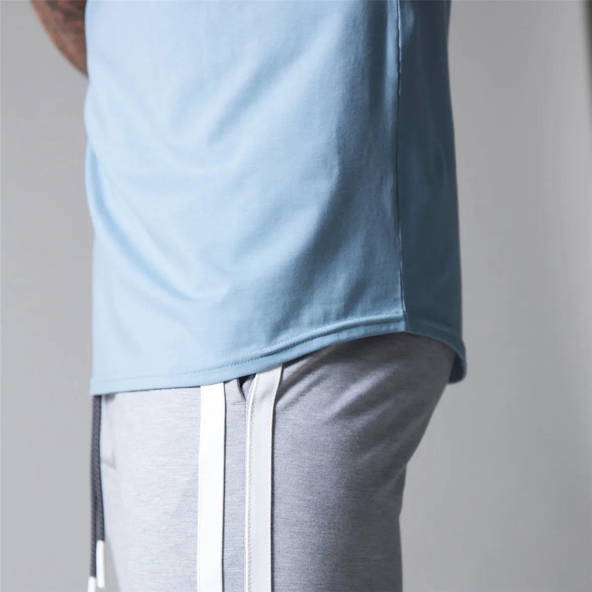 Men’s Athletic Slim Fit Gym T-Shirt – Short Sleeve Cotton Training Top with Sport Stripe Design