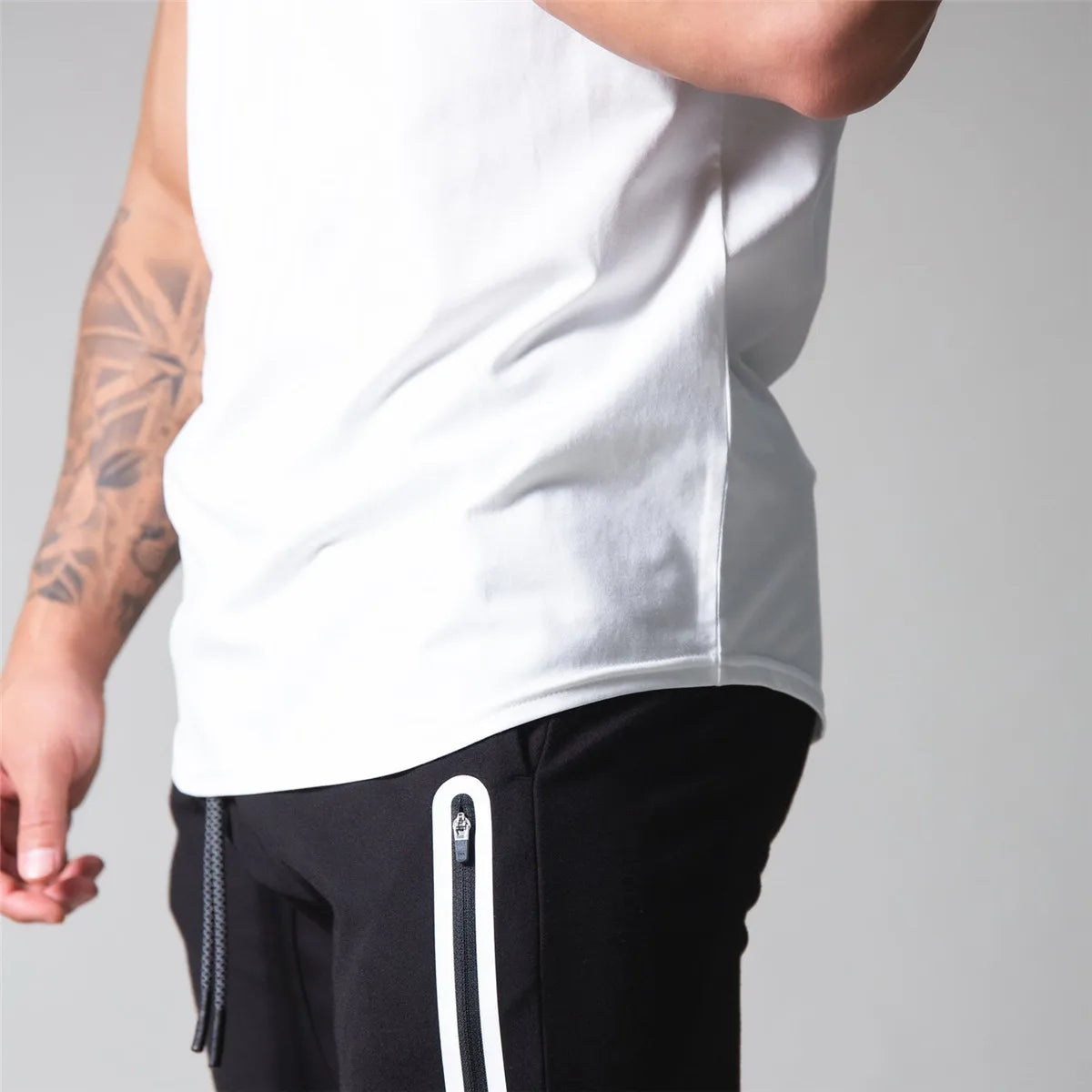 Men’s Athletic Slim Fit Gym T-Shirt – Short Sleeve Cotton Training Top with Sport Stripe Design