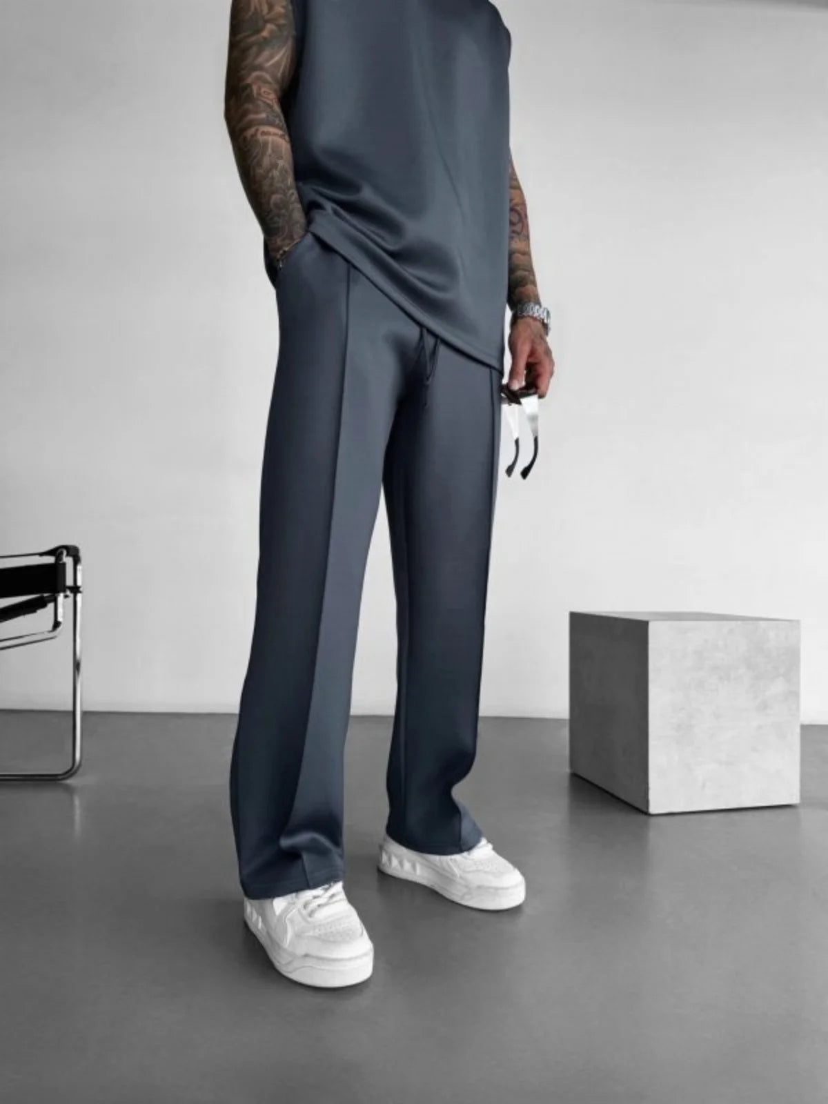 Men’s Casual Solid Color Pants – Elastic Waist Drawstring Trousers with Pleats and Pockets