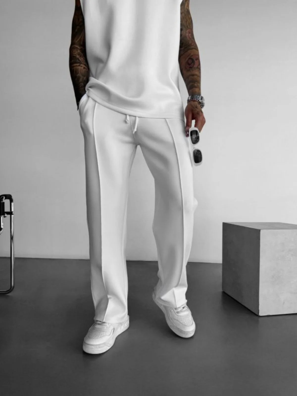 Men’s Casual Solid Color Pants – Elastic Waist Drawstring Trousers with Pleats and Pockets