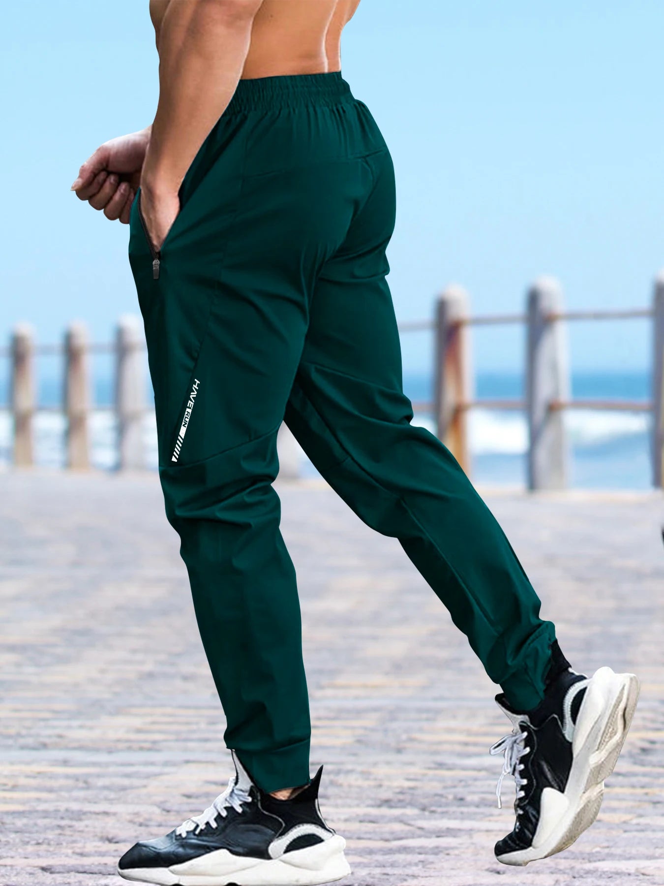 Men’s Quick-Dry Gym Joggers – Lightweight Elastic Waist Training Pants with Zipper Pockets